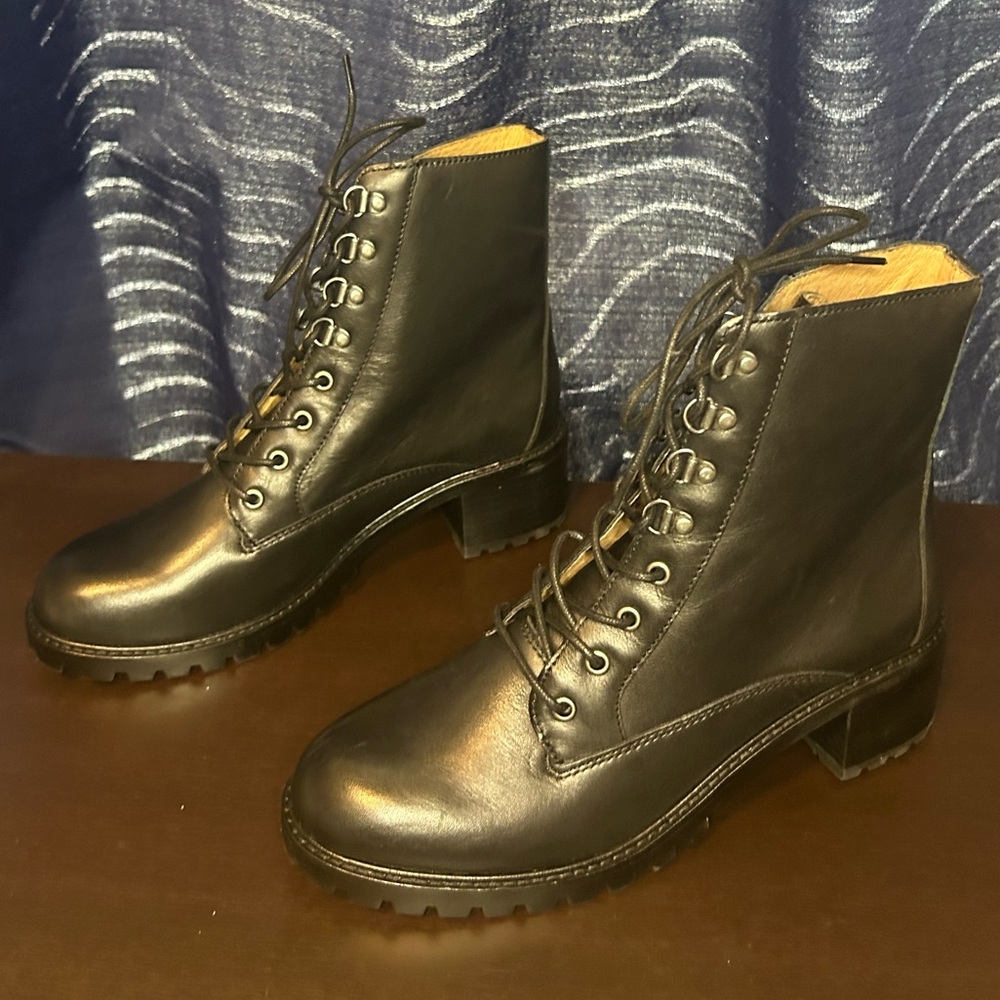 Madewell NWOB Chester lace-up boot - Picture 2 of 5